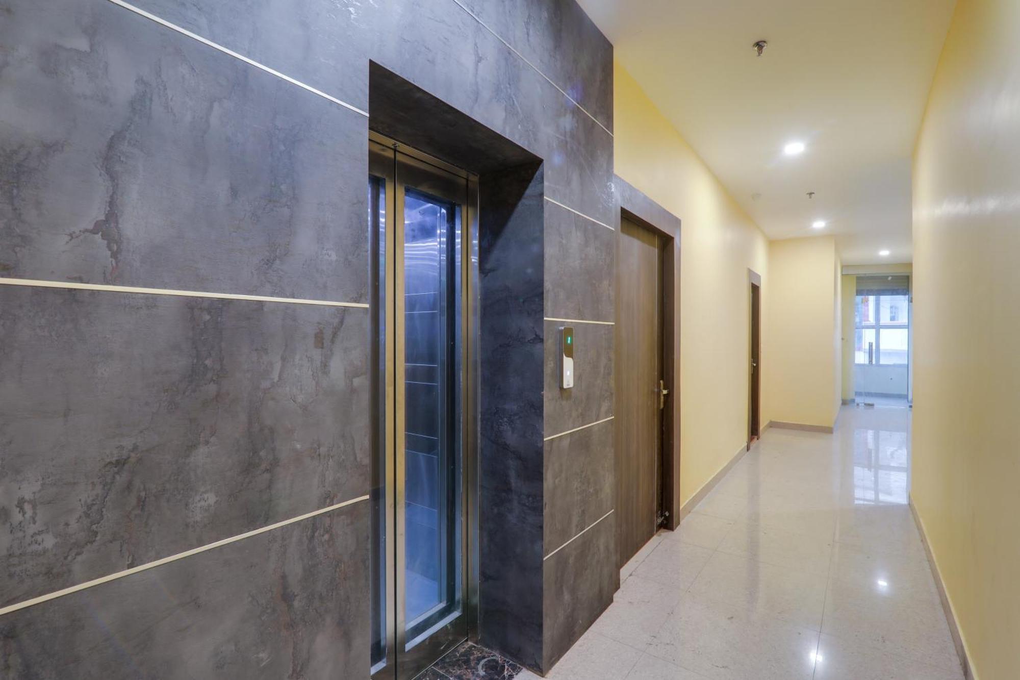 Hotel Townhouse 1259 Trijal 4*