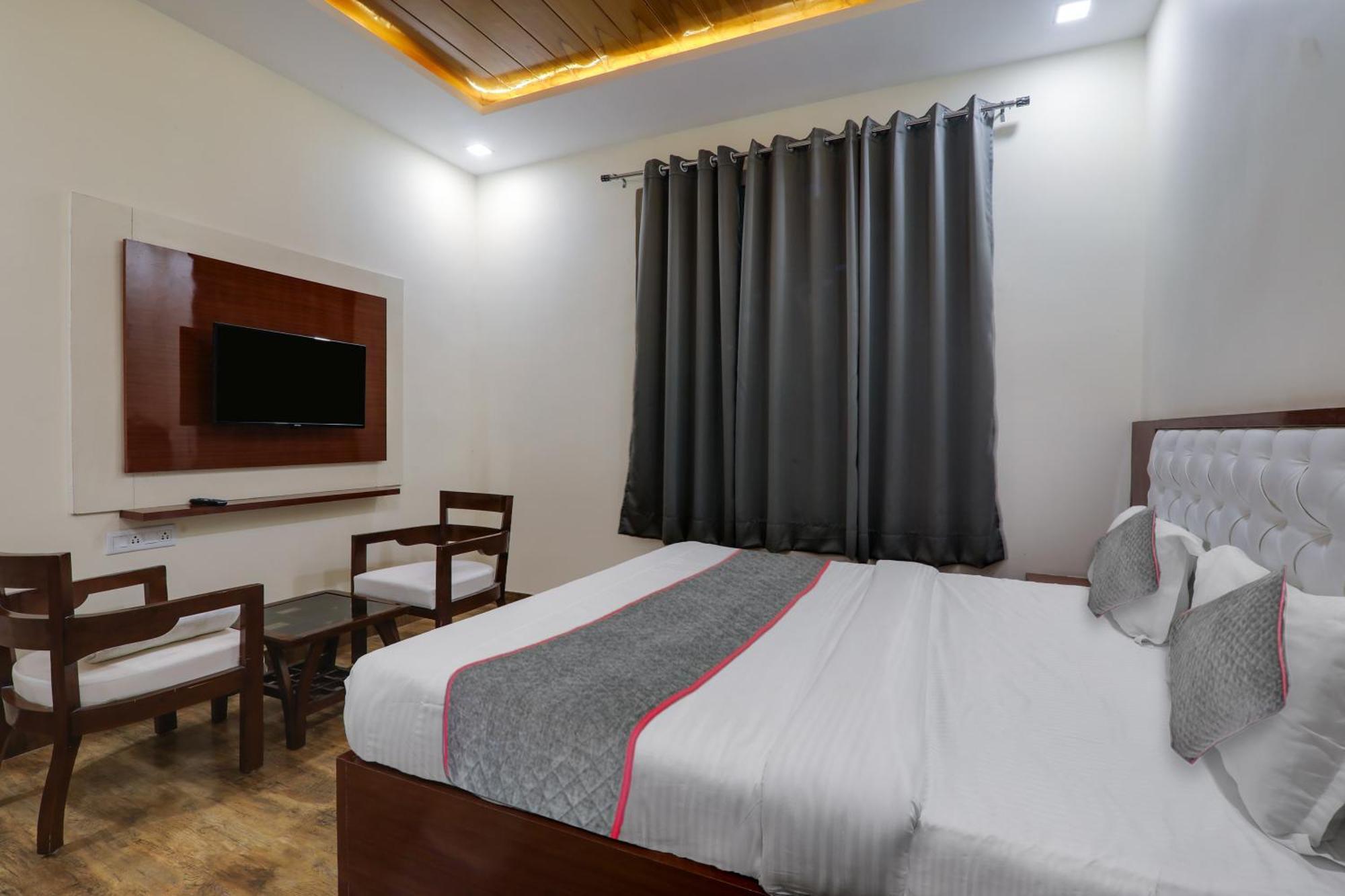 Townhouse 1259 Trijal Hotel 4*