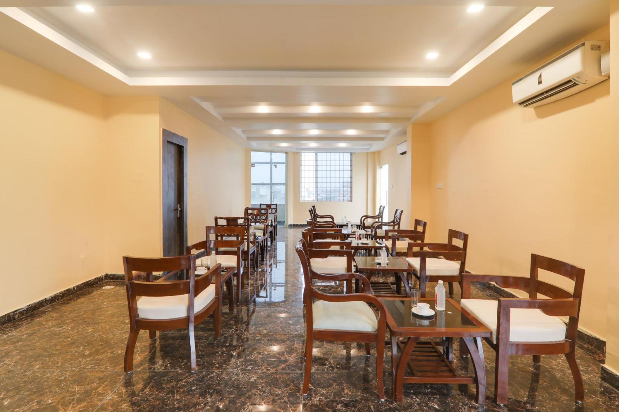 Townhouse 1259 Trijal 4* Lucknow